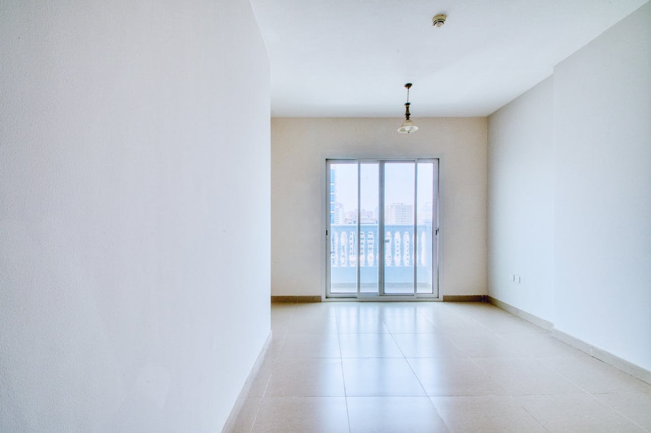 bright-unfurnished-apartment-with-large-windows-33197287
